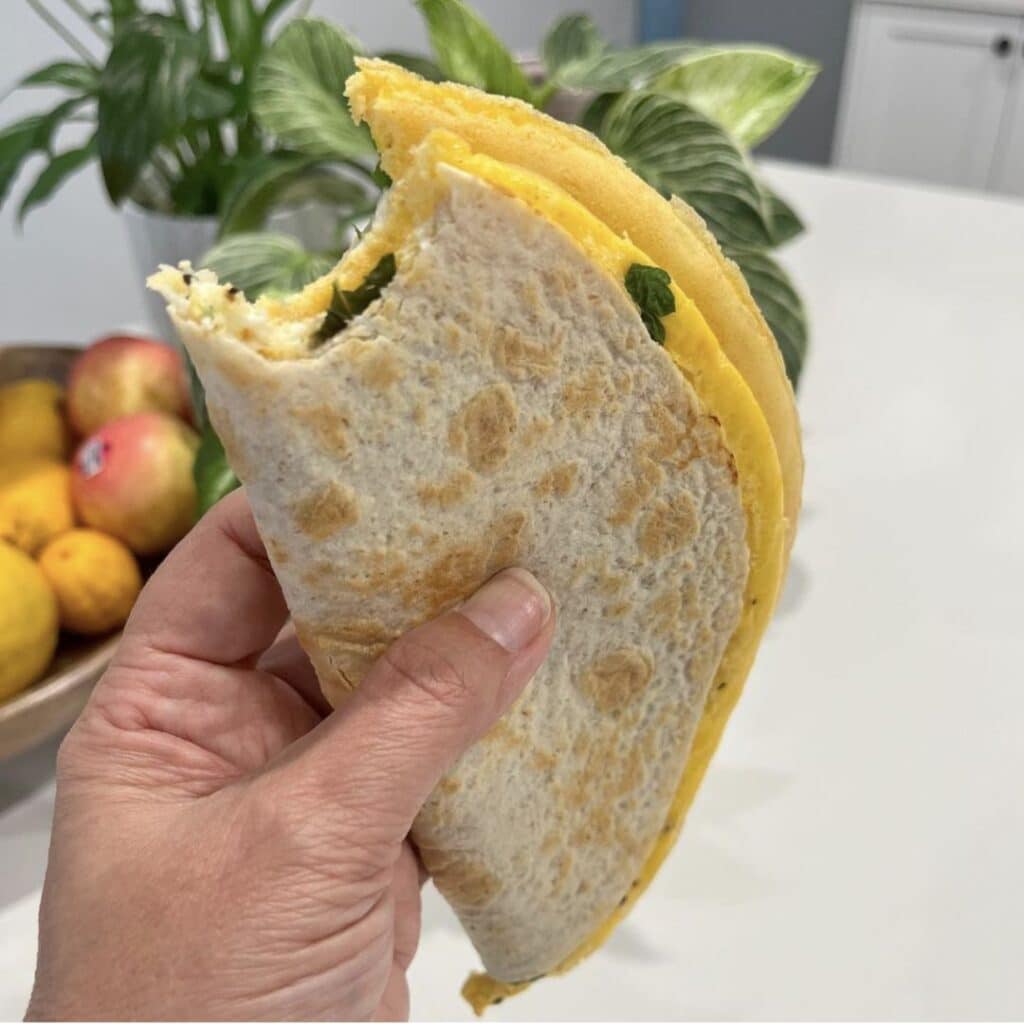 Crunchy Egg Wrap Feed Me Healthy With Anna Van Dyken 6353